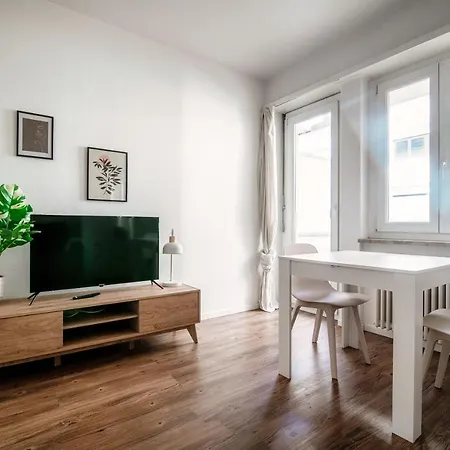 By Quokka 360 - Flats On Piazza Grande לוקרנו