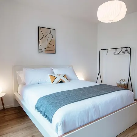 By Quokka 360 - Flats On Piazza Grande アパート