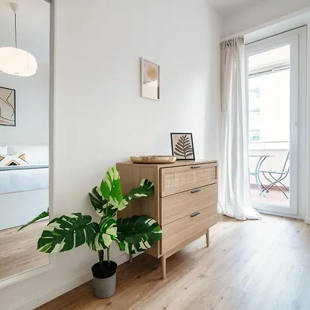 By Quokka 360 - Flats On Piazza Grande Apartment *