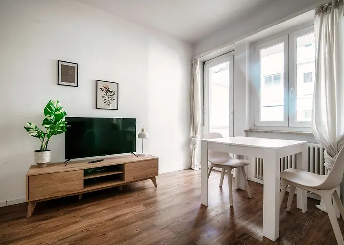 By Quokka 360 - Flats On Piazza Grande לוקרנו