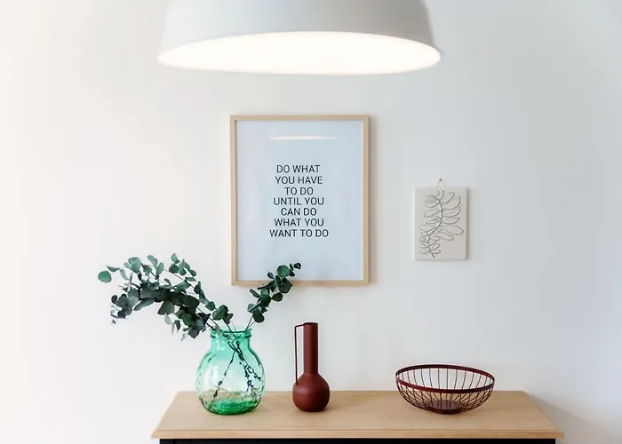 By Quokka 360 - Flats On Piazza Grande * לוקרנו