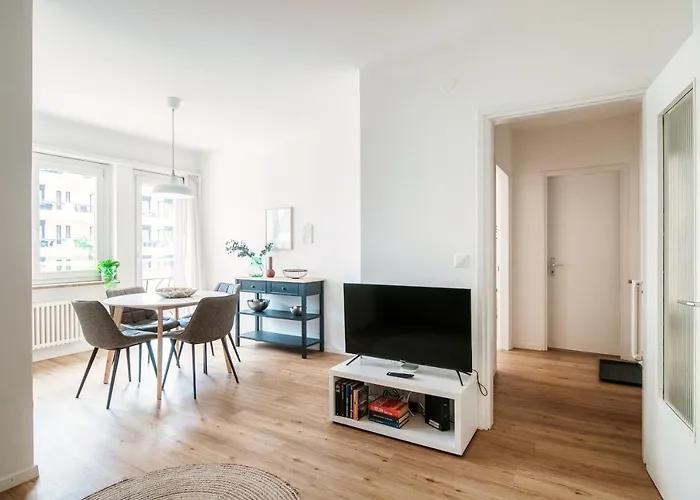 アパート By Quokka 360 - Flats On Piazza Grande ロカルノ