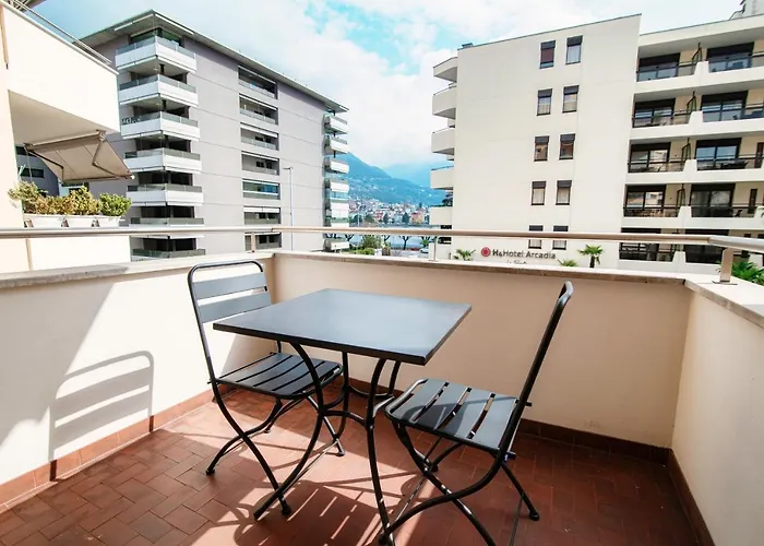 By Quokka 360 - Flats On Piazza Grande לוקרנו