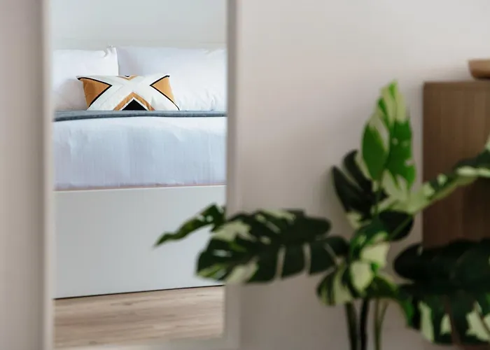 By Quokka 360 - Flats On Piazza Grande ロカルノ