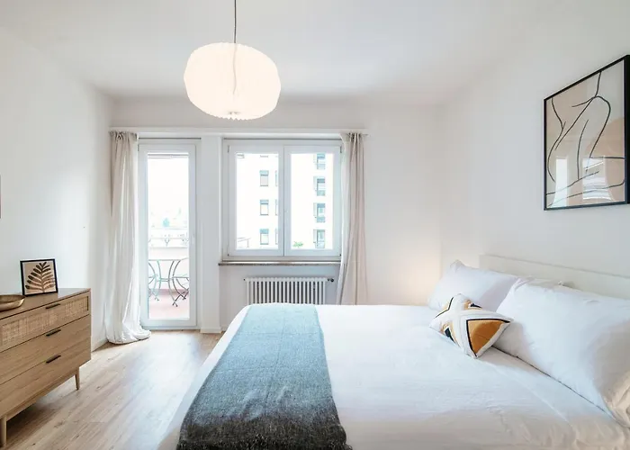 דירה By Quokka 360 - Flats On Piazza Grande לוקרנו