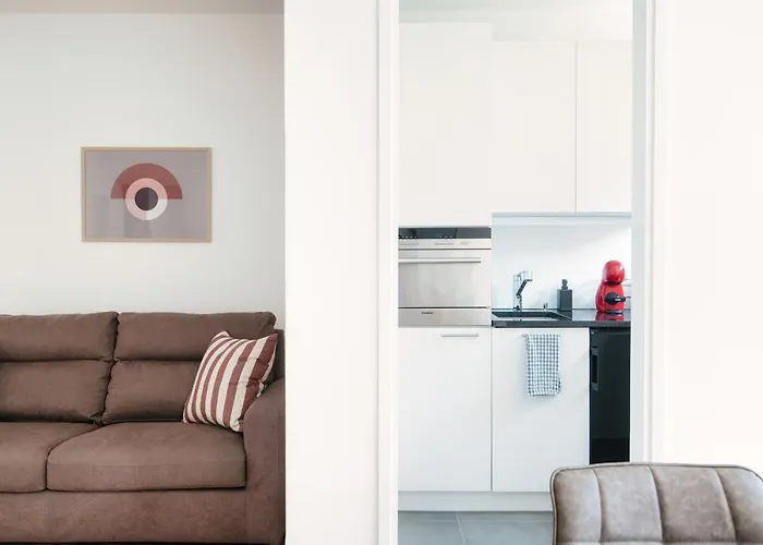 By Quokka 360 - Flats On Piazza Grande Lägenhet